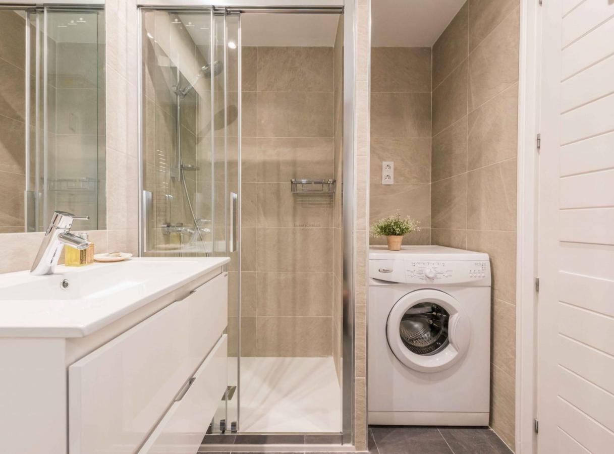 Apartment Modern 1-bedroom In Exclusive Barrio Salamanca Ideal For 2, Near Golden Mile , Goya I *