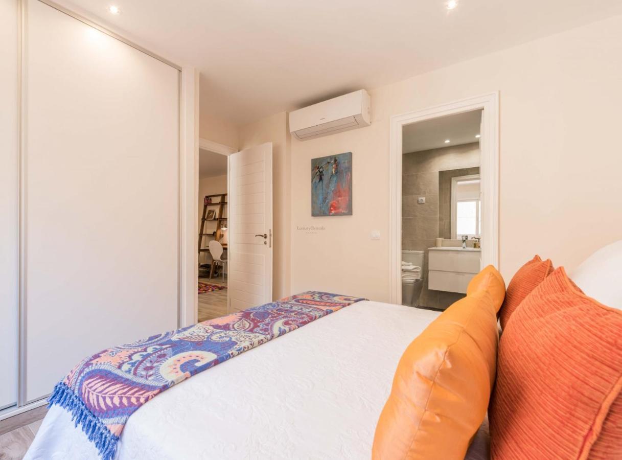 Modern 1-bedroom In Exclusive Barrio Salamanca Ideal For 2, Near Golden Mile , Goya I Apartment Madrid